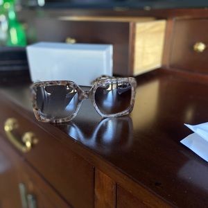 Dezi Harper alluded nude NIB